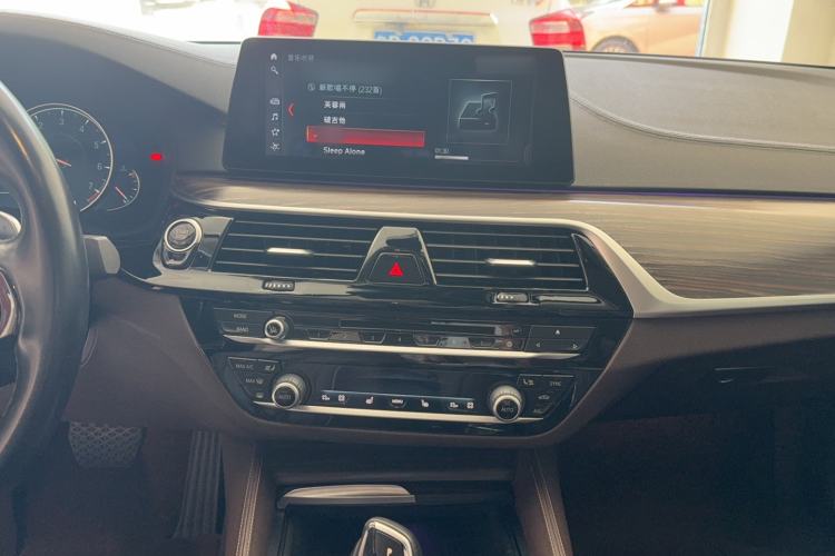 Used BMW 5 Series 2018 530Li Luxury Edition Premium Package
