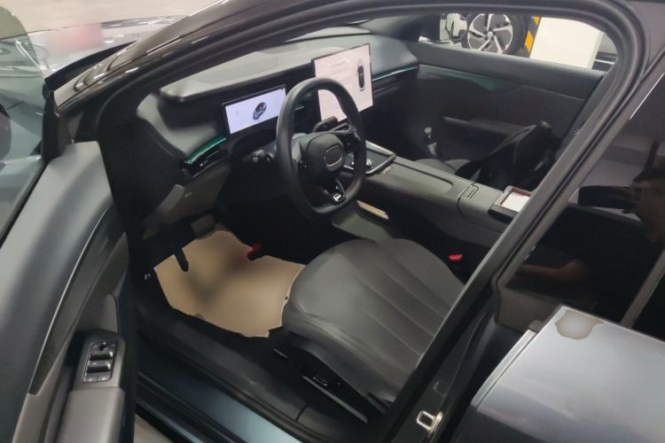 Used Lynk & Co 07 2024 EM-P 126 Long-Range Pro