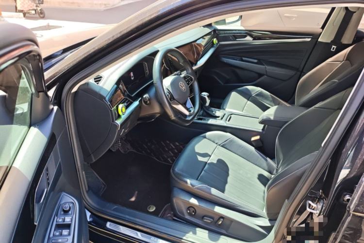 Used Volkswagen Passat 2023 330TSI Starry Elite Edition Driver Seat