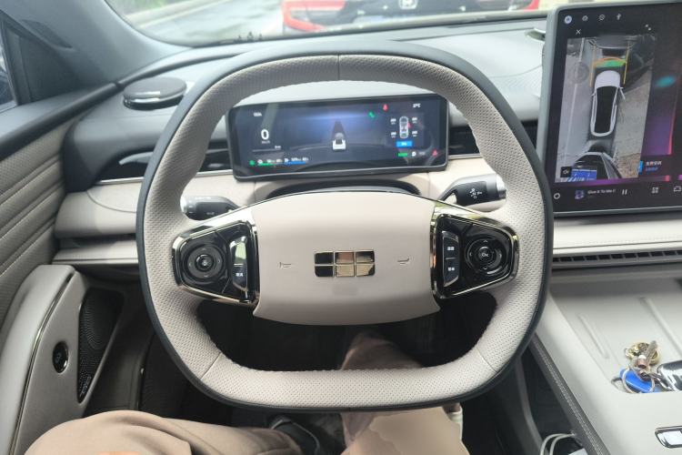 Used Geely Galaxy 8 2025 130km EM-i Deluxe Edition Steering Wheel