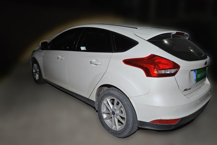 Used Ford Focus 2015 Hatchback EcoBoost 125 Automatic Supreme Style Edition
