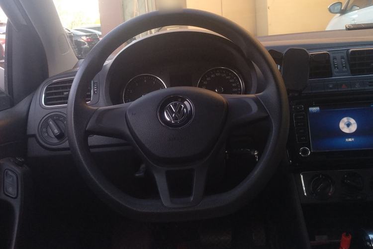 Used Volkswagen Polo 2014 1.6L Automatic Comfort Edition
