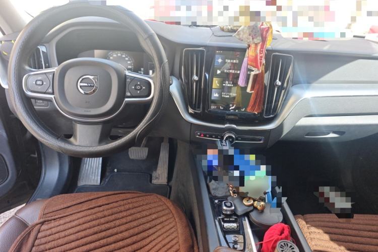 Used Volvo XC60 2019 T5 4x4 Smart Edition China VI Standard