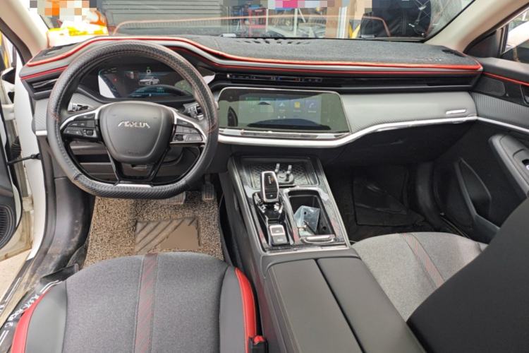 Used Dongfeng Aeolus Yixuan MAX 2021 1.5T Starry Edition Center Console