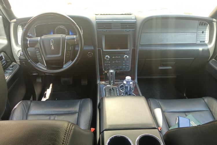 Used Lincoln Navigator 2016 3.5T AWD
