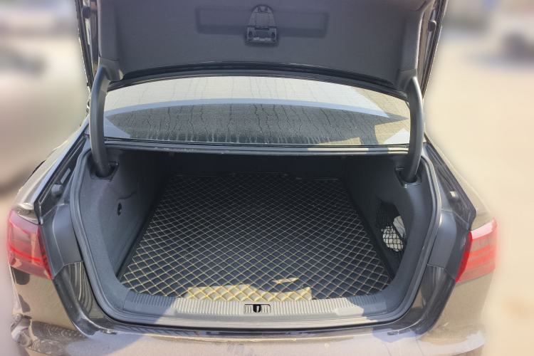 Used Audi A6L 2018 30th Anniversary Edition 35 TFSI Fashion Model