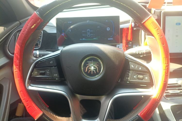 Used BYD Qin PLUS 2024 Honor Edition EV 510KM Leading Model Steering Wheel