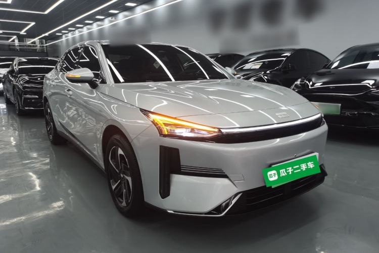 Used Geely Galaxy L6 2025 EM-i 140km Starship Edition
