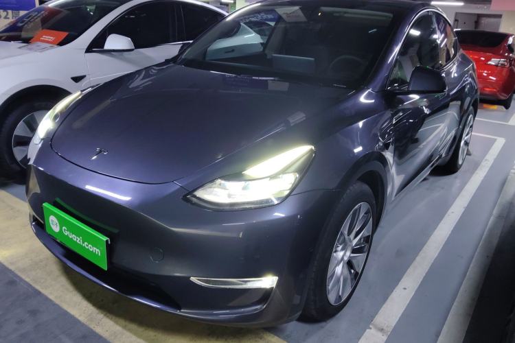 Used Tesla Model Y 2021 Long-Range All-Wheel-Drive Version