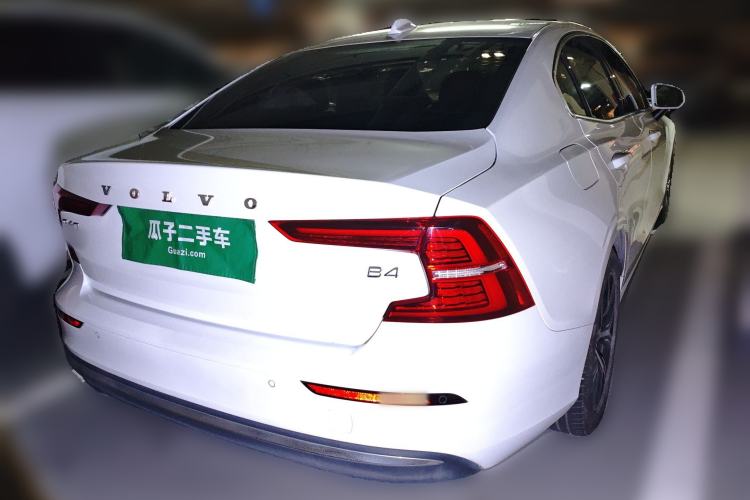Used Volvo S60 2024 B4 Zhiyi Luxury Edition