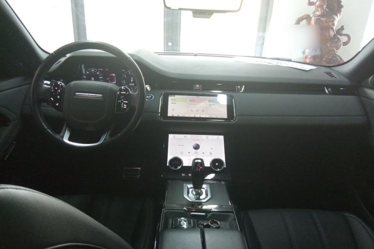 Used Land Rover Range Evoque 2020 249 PS R-DYNAMIC SE Sport Technology Edition Center Console