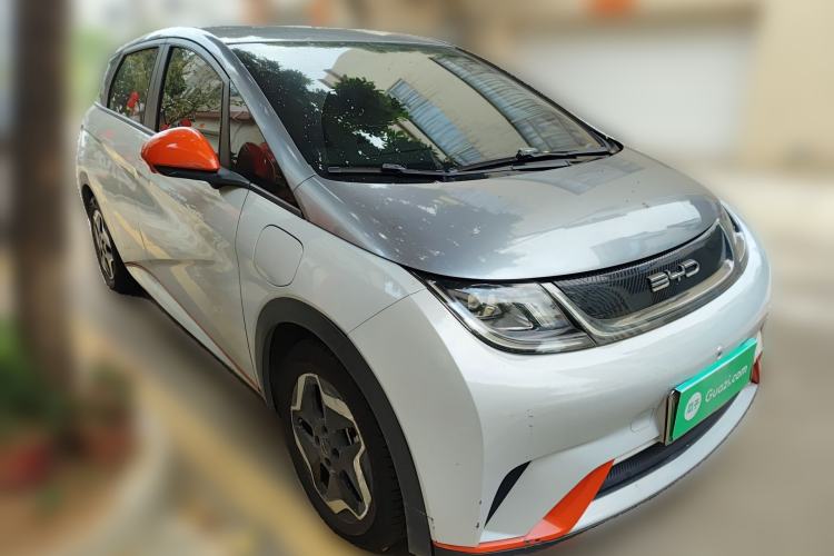 Used BYD Dolphin 2021 405 km Free Version Front Right 45 Deg