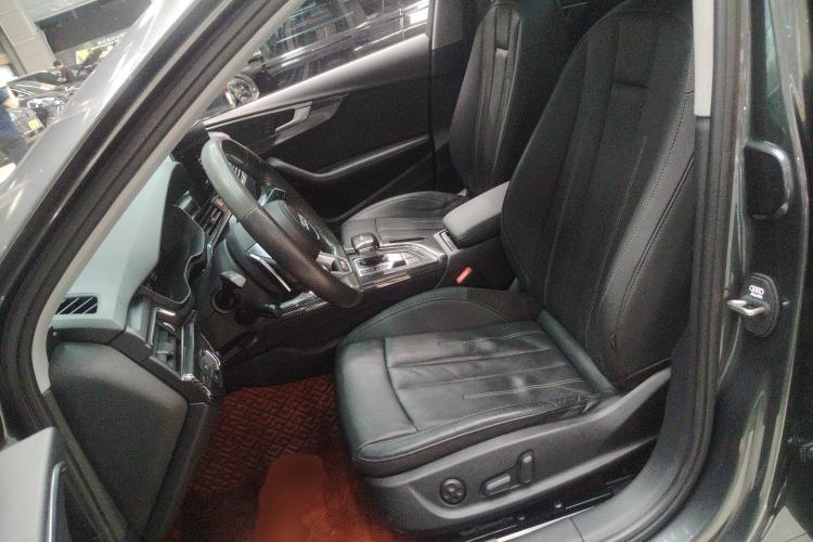 Used Audi A4L 2020 40 TFSI Fashionable and Elegant Model Left Front Seat