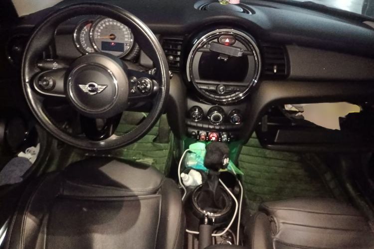 Used MINI MINI 2016 1.5T COOPER Five-Door Edition
