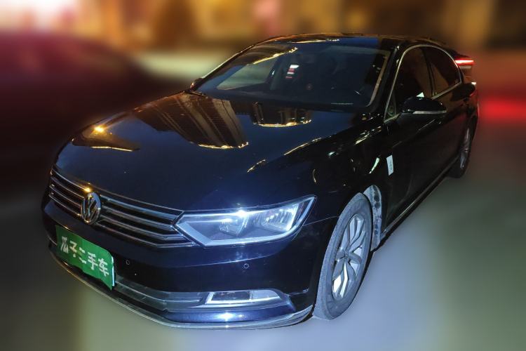 Used Volkswagen Magotan 2017 280TSI DSG Comfort Model