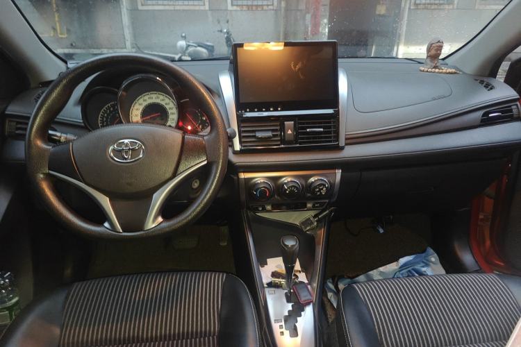 Used Toyota YARiS L Zhi Xuan 2015 1.5G Automatic Orange Limited Edition