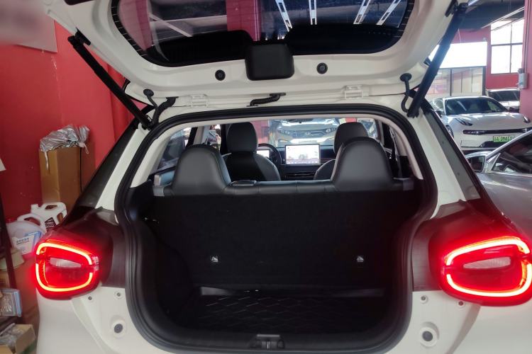 Used Dongfeng NAMMI 01 2024 Co-Creation Edition – Co-Creation WE Version Trunk