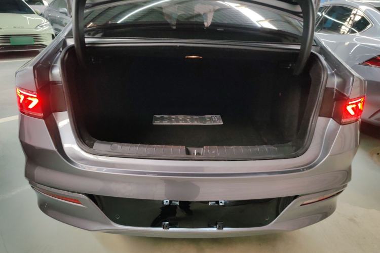 Used BYD Qin PLUS 2024 Honor Edition EV 420KM Leading Model