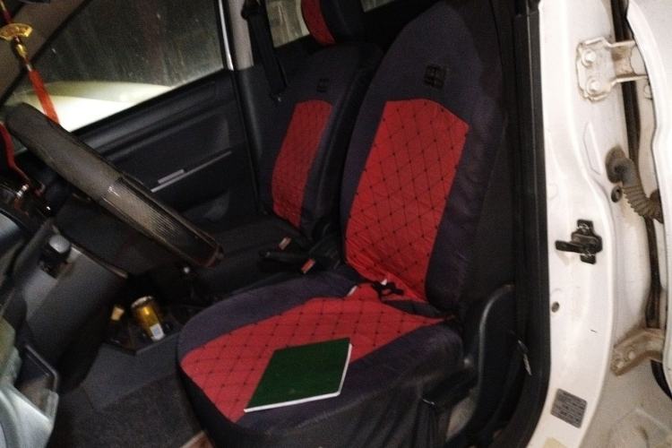 Used Dongfeng Fengon 330 
