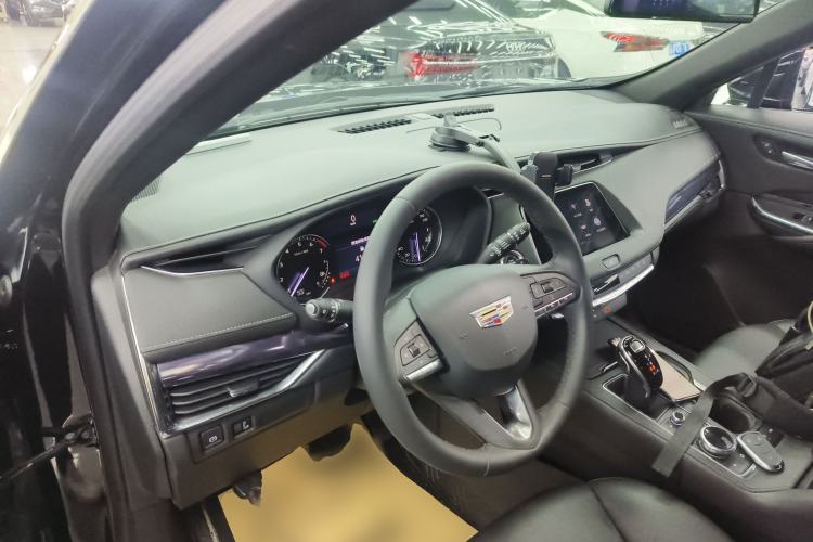 Used Cadillac XT4 2022 28T Two-Wheel Drive Fashion Edition