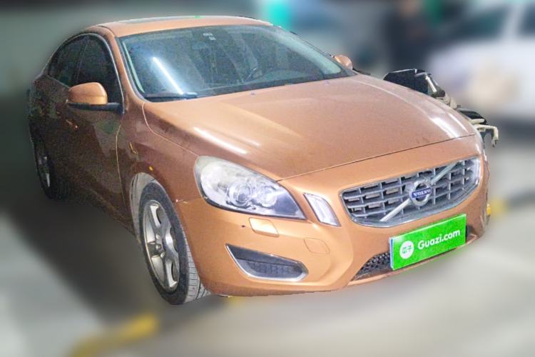 Used Volvo S60 2012 T5 Zhiya Edition Front Right 45 Deg
