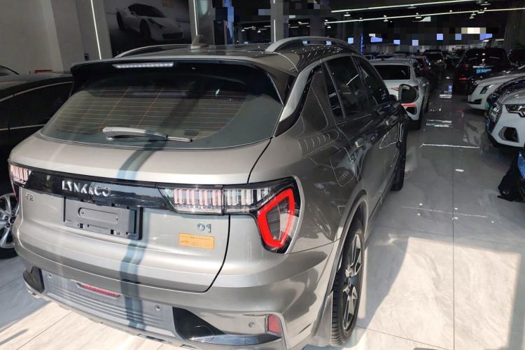 Used Lynk & Co 01 2021 2.0TD Two-Wheel-Drive Pro Trim Exterior 4