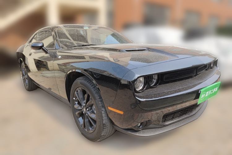 Used Dodge Challenger  Front Right 45 Deg