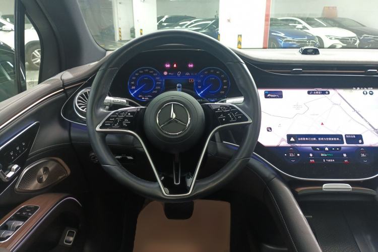 Used Mercedes-Benz EQS SUV 2023 450 4MATIC Pioneer Edition Steering Wheel