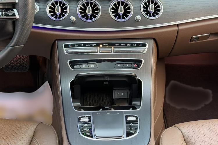 Used Mercedes-Benz E-Class 2021 E 300 L Sporty and Stylish Model
