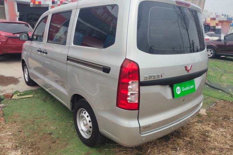 Used Wuling Hongguang V 2019 1.5L Base Version China VI LAR