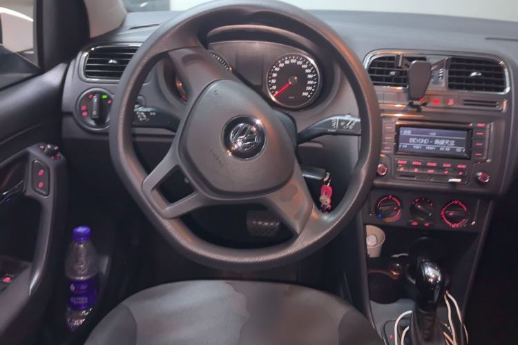 Used Volkswagen Polo 2014 1.6L Automatic Comfort Edition
