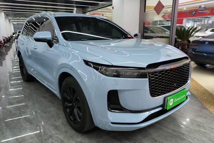 Used Li Auto ONE 2021 Extended-Range 6-Seater Version Front Right 45 Deg