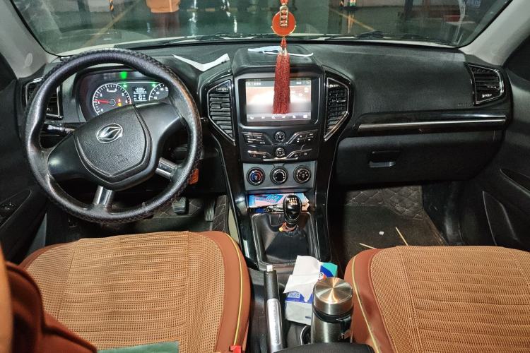 Used Land X8 2015 Explorer Edition 2.0T Gasoline 4x2 Luxury Model