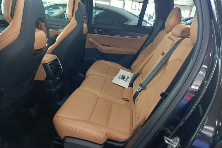 Used Lynk & Co 09 EM-P 2021 2.0T PHEV Ultra 7-Seater Left Rear Seat