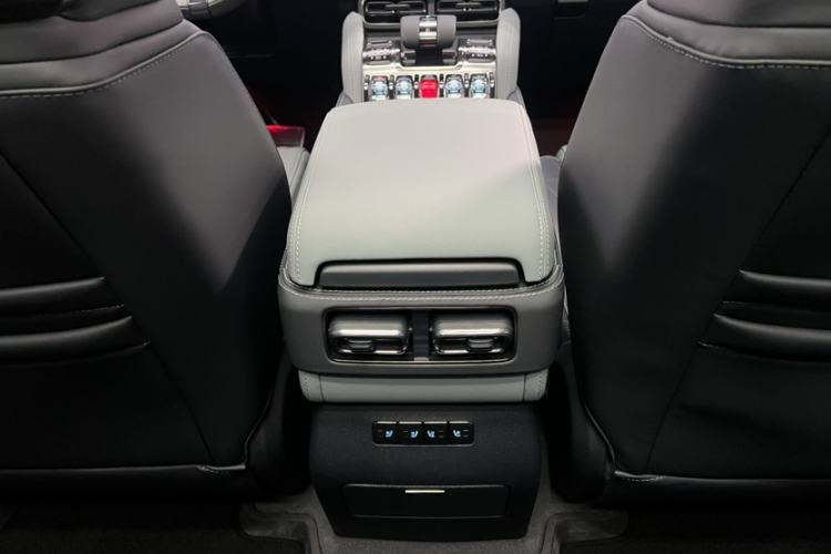 Used Formula Leopard Leopard 5 2023 Cloud Ride Flagship Edition
