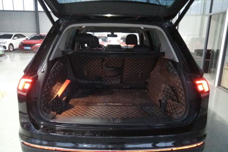 Used Volkswagen Tiguan L 2022 330TSI Automatic Two-Wheel Drive Smart Edition