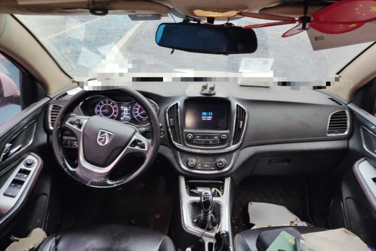Used Baojun 560 2016 1.8L Manual Luxury Edition