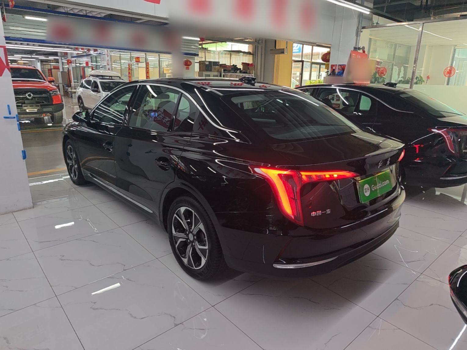 Hongqi E-QM5 2023 Revised Version Basic Travel Edition — снимка 4