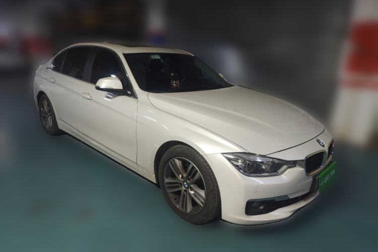 Used BMW 3 Series 2016 320Li Fashion Model Front Right 45 Deg