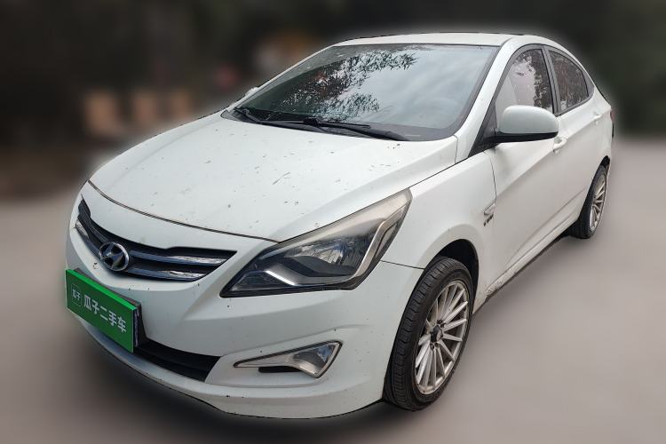 Used Hyundai Verna (older generation) 2014 1.4L Manual Smart GLS Trim