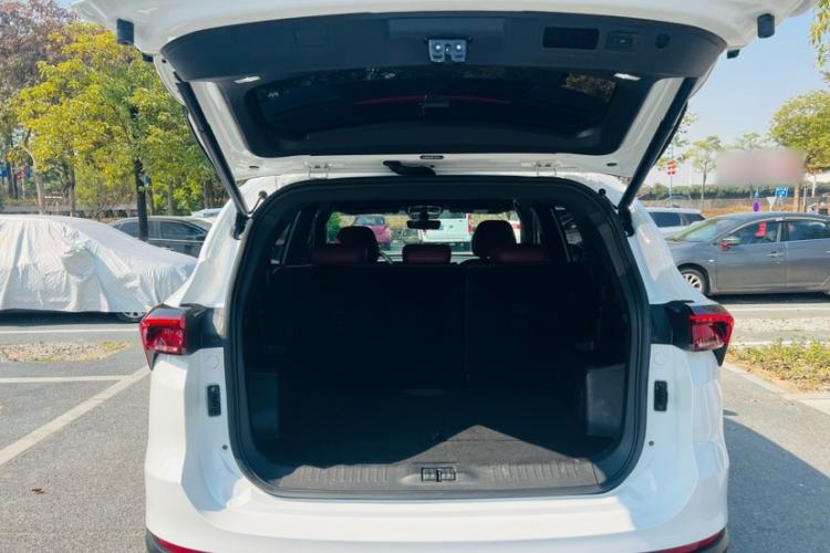 Used JETOUR X70 PLUS 2023 1.5T DCT Brave PLUS 5-Seater
