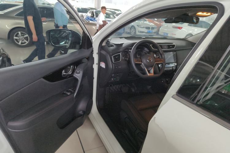 Used Nissan Qashqai 2022 2.0L CVT XV Smart Enjoyment Version
