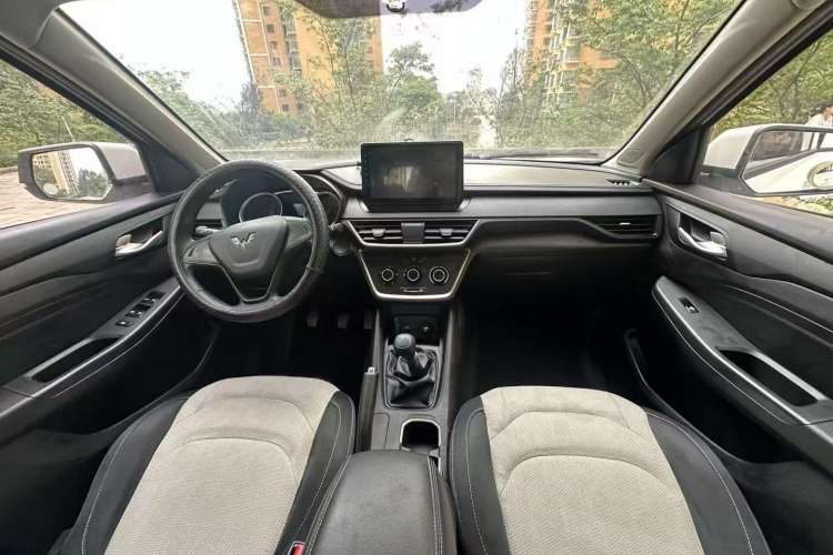 Used Wuling Hongguang S3 2018 1.5L Manual Standard Version China V Standard