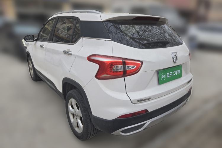 Used Baojun 510 2017 1.5L Manual Fashion Model
