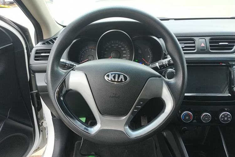Used Kia K2 2015 Sedan 1.4L MT GLS Steering Wheel