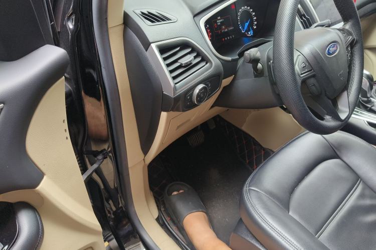 Used Ford Edge 2016 EcoBoost 245 Two-Wheel-Drive Titanium 5-Seater
