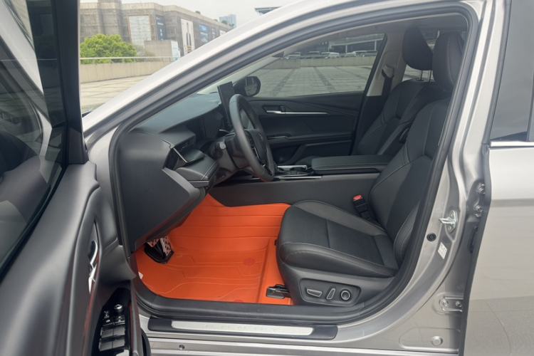 Used Toyota Camry 2026 Model Dual-Engine 2.0HSE Sport Lite Edition Left Front Seat