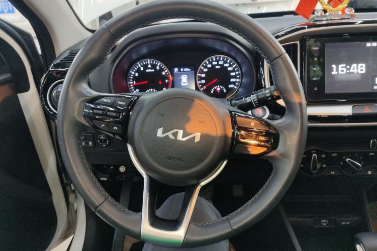 Used Kia kx1 Stonic 2021 1.4L CVT Fun Edition Steering Wheel
