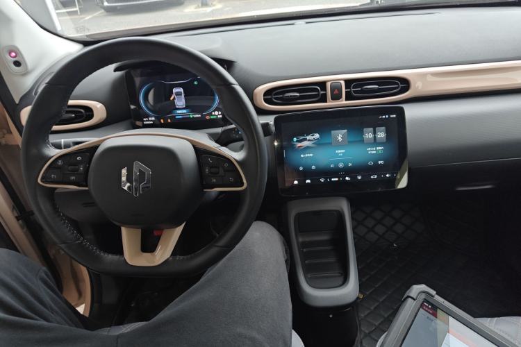 Used Leapmotor T03 2021 400 Luxury Edition Center Console