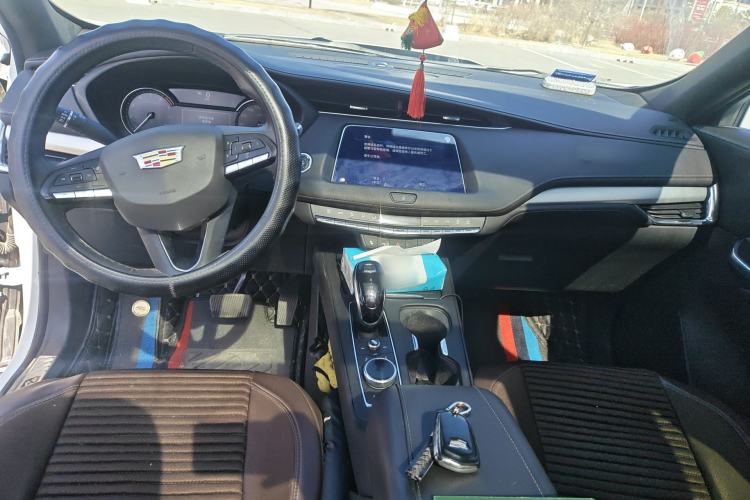 Used Cadillac XT4 2021 28T Two-Wheel Drive Luxury Version
